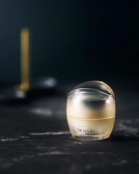 Чому J-Beauty захопив світ: досліджуємо на прикладі розкішного японського бренду Sensai