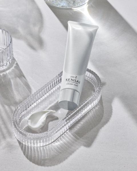 Чому J-Beauty захопив світ: досліджуємо на прикладі розкішного японського бренду Sensai