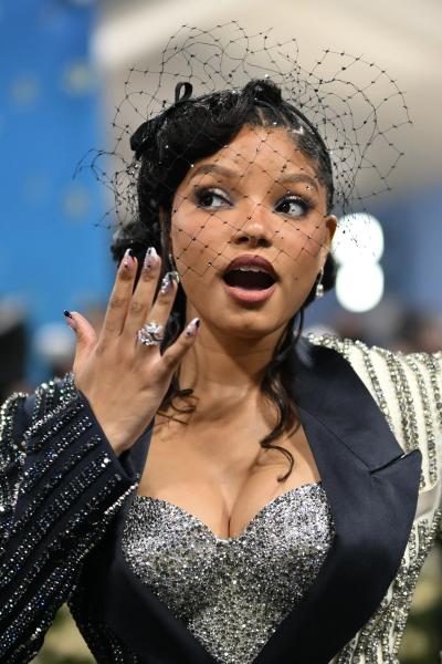 Met Gala 2025: кращі beauty образи знаменитостей