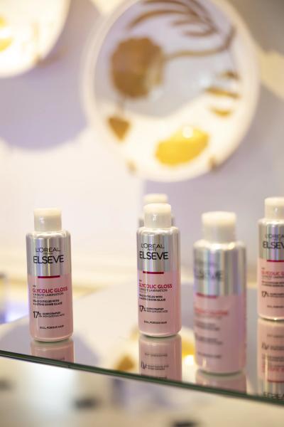 Ще більше сяйва від L&rsquo;Or&eacute;al Paris: оновлення лінійки Elseve Glycolic Gloss та фарби Casting Creme Gloss