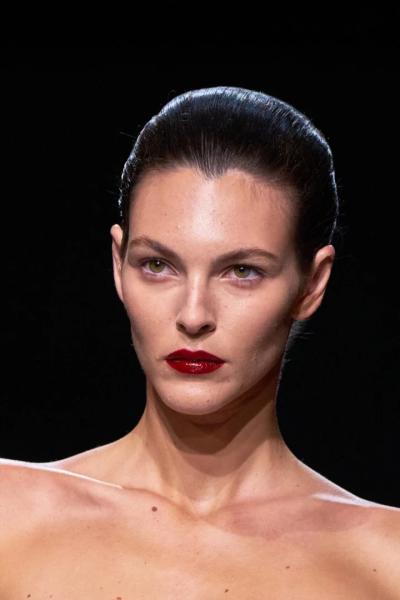 15 головних beauty трендів осені 2025, від яких божеволіють всі