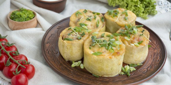 Кабачки, фаршировані яйцем і рисом &mdash; готуємо в духовці