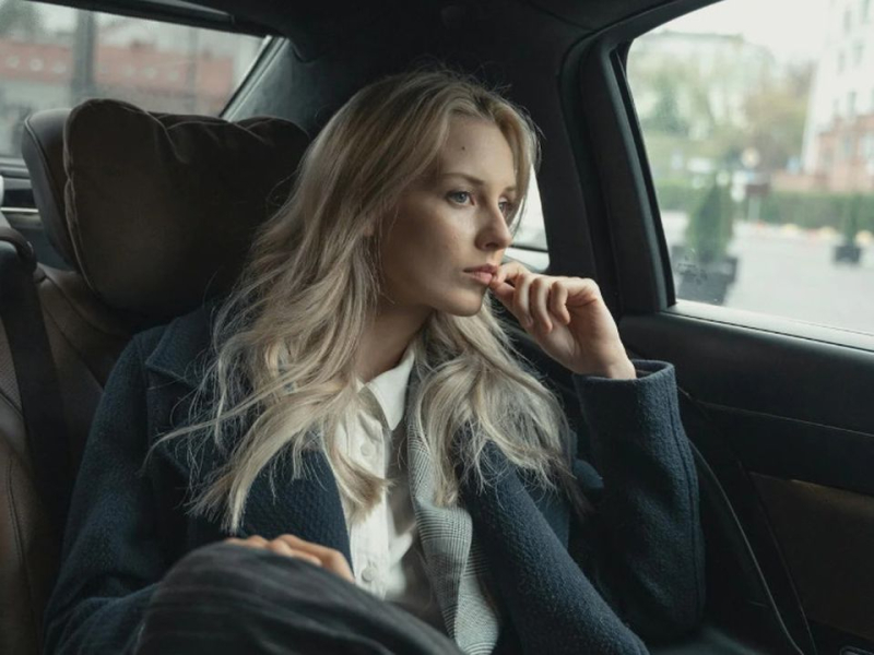 Що насправді відрізняє забезпечених жінок: три якості, які я помічаю у більшості респектабельних людей