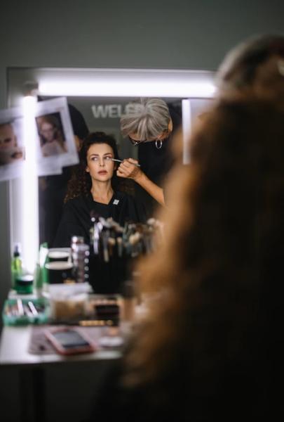 Weleda &times; J&rsquo;amemme: колаборація про жіноче сяйво та гармонію на Ukrainian Fashion Week