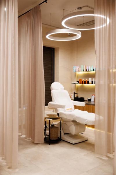 Вибір редактора: beauty засоби осені, модні адреси, догляд та аксесуари