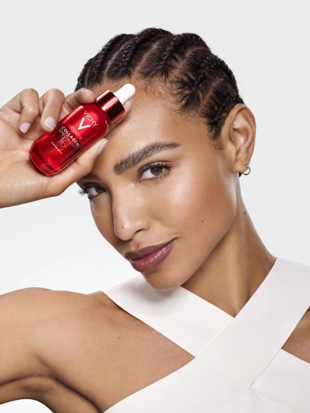 Як повернути пружність шкірі перед святами. Vogue Beauty Advent, День 7