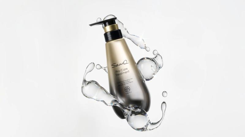 Що робити, щоб швидко відновити волосся перед святами. Vogue UA Beauty Advent, День 10