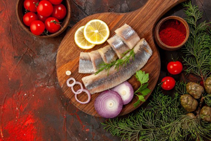Солона скумбрія &mdash; простий рецепт