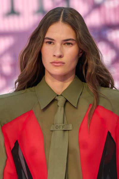 Трендові брови 2026 року: від подіумів до street style