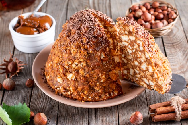 &laquo;Мурашник&raquo; з печива &mdash; рецепт найпопулярнішого торта дитинства