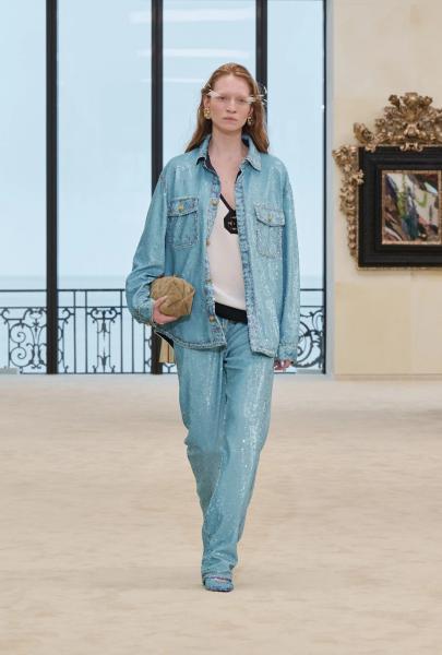 Найкрасивіший момент показу Chanel Cruise 2026/2027 &mdash; не сукні, а ця б&rsquo;юті-деталь