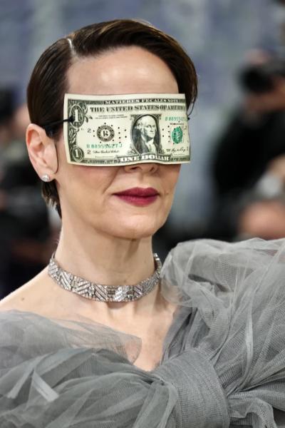 Met Gala 2026: що насправді означали найбільш епатажні б&rsquo;юті-образи зірок