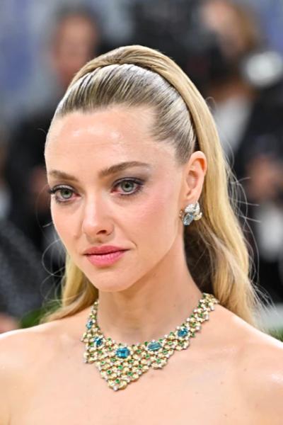 Найефектніші зачіски Met Gala 2026 &mdash; від золотих спіралей до "мокрого" піксі