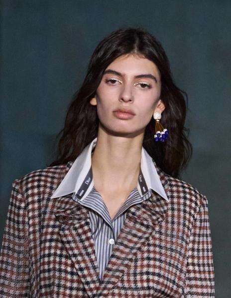 Найгарячіший б'юті-тренд літа на показі круїзної колекції Dior 2027