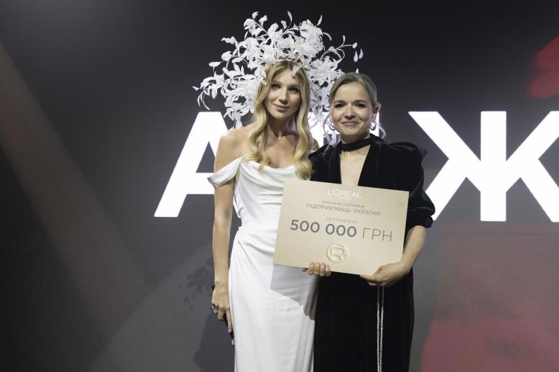 Сила краси та підприємництва: як у Києві пройшов показ-маніфест L&rsquo;Or&eacute;al Paris "Адже ти цього варта!"