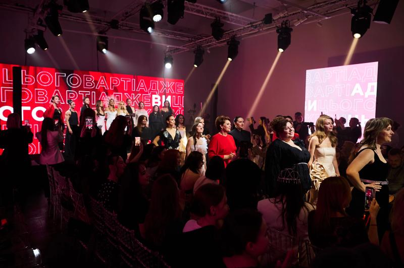 Сила краси та підприємництва: як у Києві пройшов показ-маніфест L&rsquo;Or&eacute;al Paris "Адже ти цього варта!"