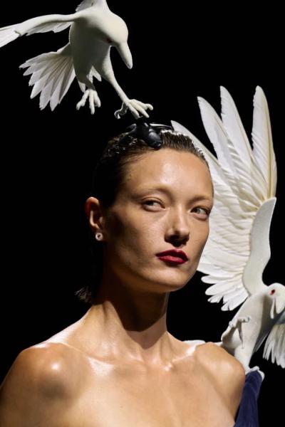 Головні тренди краси з Тижня моди Haute Couture осінь-зима 2026/2027
