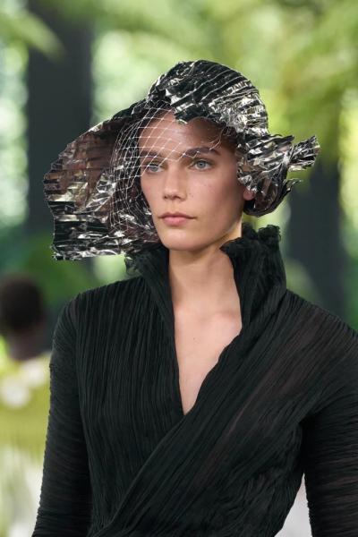 Головні тренди краси з Тижня моди Haute Couture осінь-зима 2026/2027