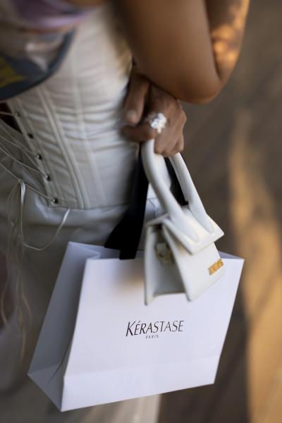 Kérastase Blond Absolu: як оновлена лінійка змінює догляд за освітленим волоссям