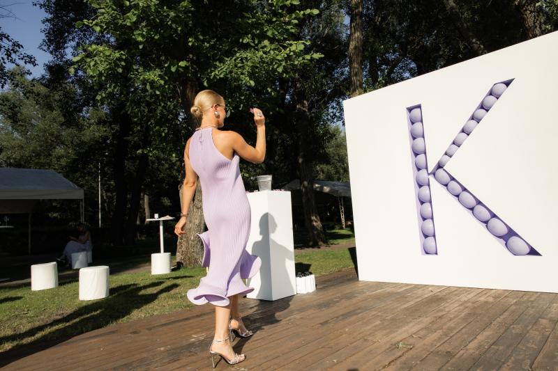 Kérastase Blond Absolu: як оновлена лінійка змінює догляд за освітленим волоссям