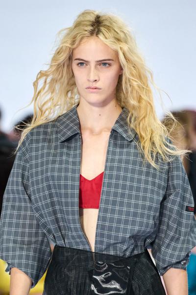 5 головних beauty трендів з Міланського тижня моди сезону весна-літо 2027